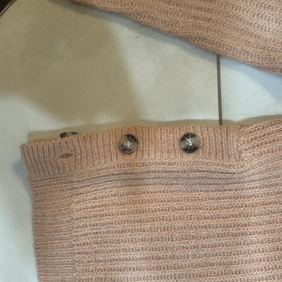 Pink Knit Sweater with Buttons - Picture 2 of 6